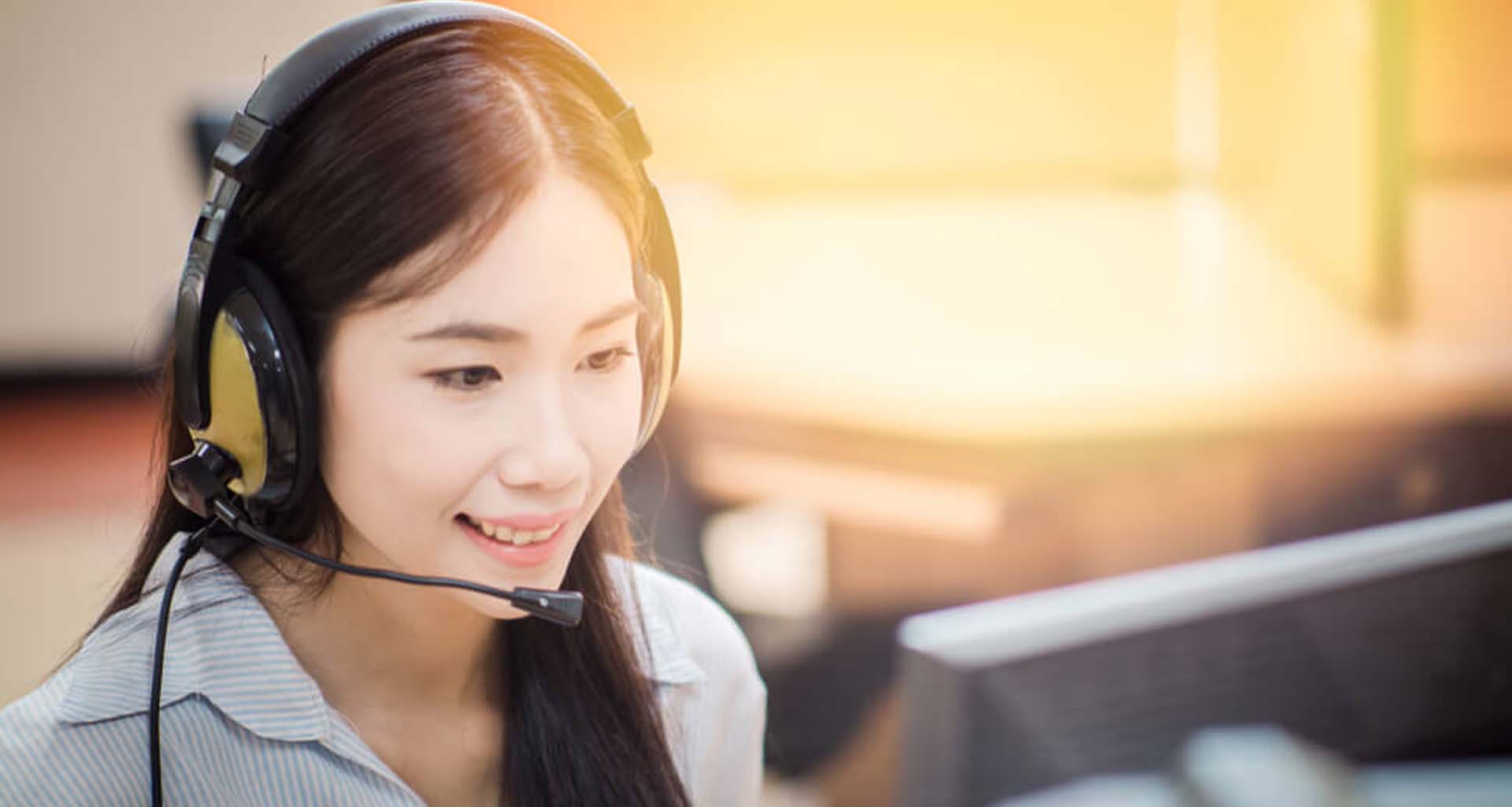 Can Visual Assistance Improve the Call Center Agent Experience and CX?