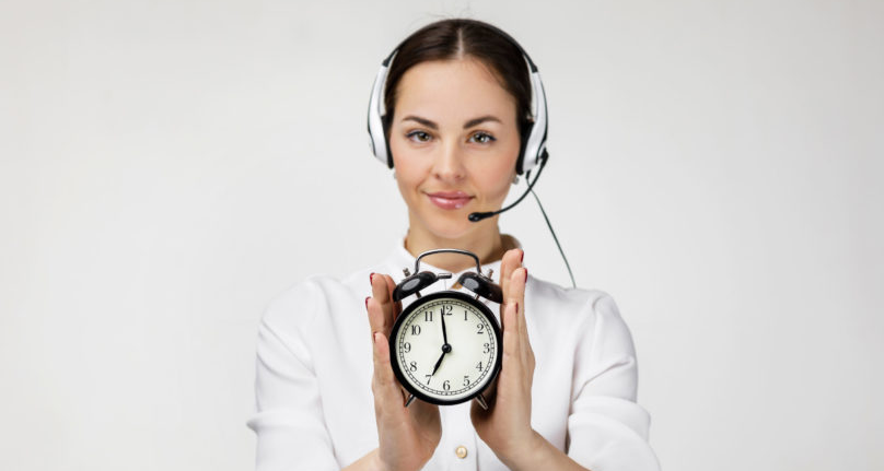All You Need to Know About Reducing Average Handling Time (AHT) in Customer Service
